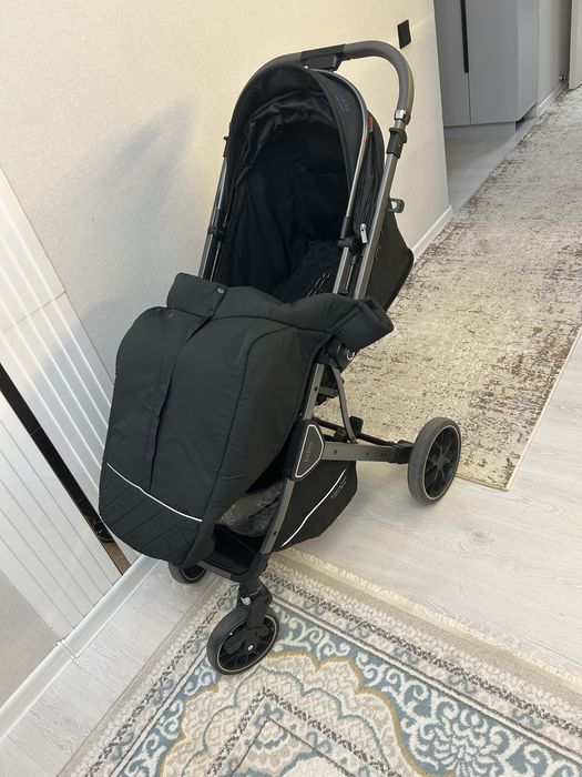 Срочно продам коляска