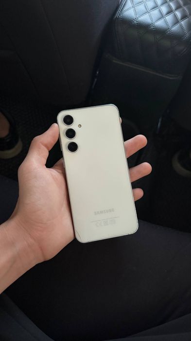 Срочно продаётся Samsung S23 FE