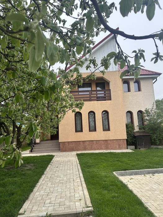 Casa de vanzare in statiunea Targu Ocna