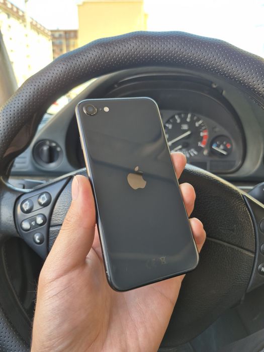iPhone SE 64gb 2020
