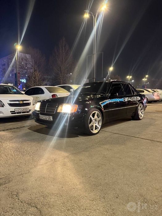 Автомобил на мерседес