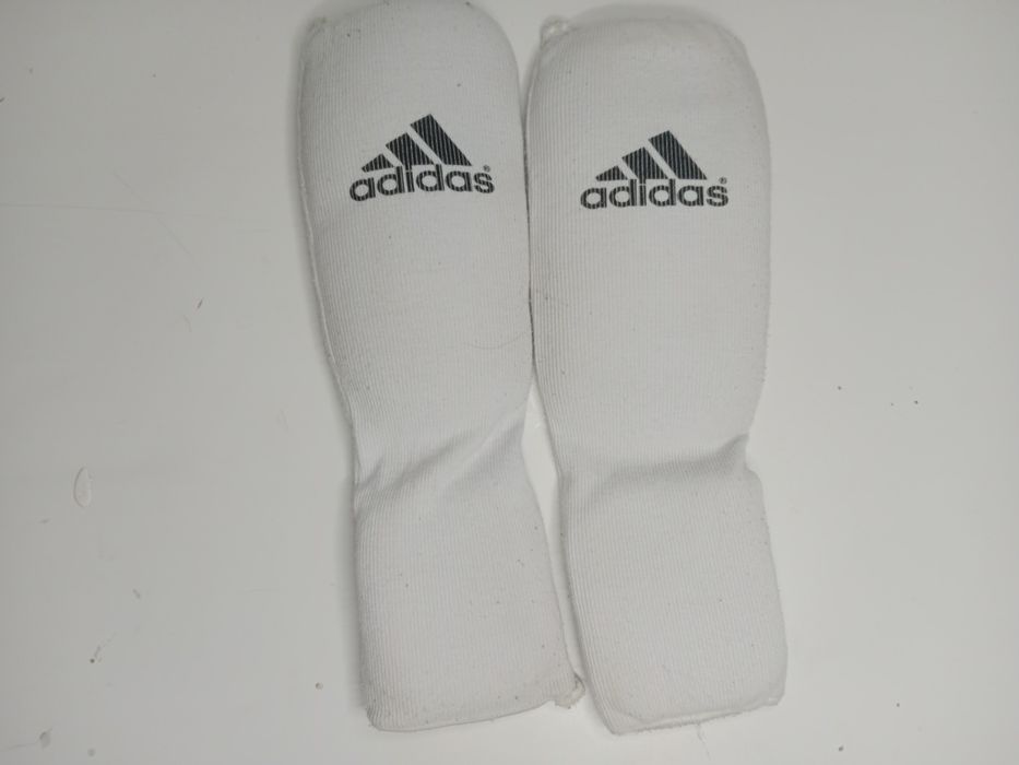 Протектор для ног Adidas 

1. Протектор паха Adidas



> Протектор на