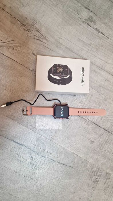 Смарт детски розов часовник