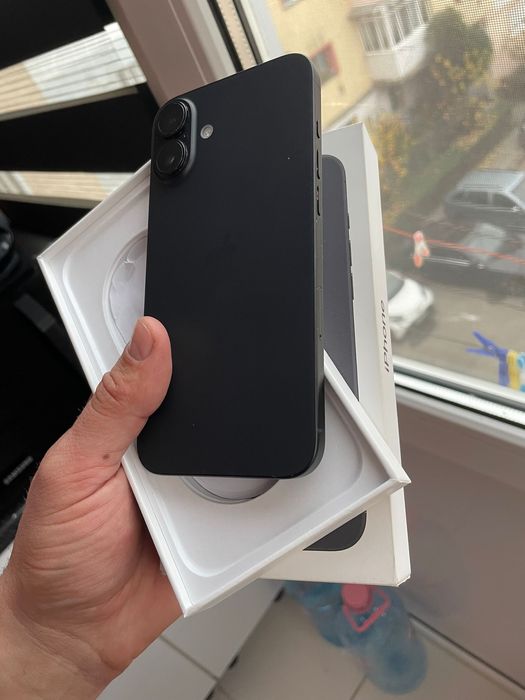 Iphone 16 256gb baterie 100% NOU