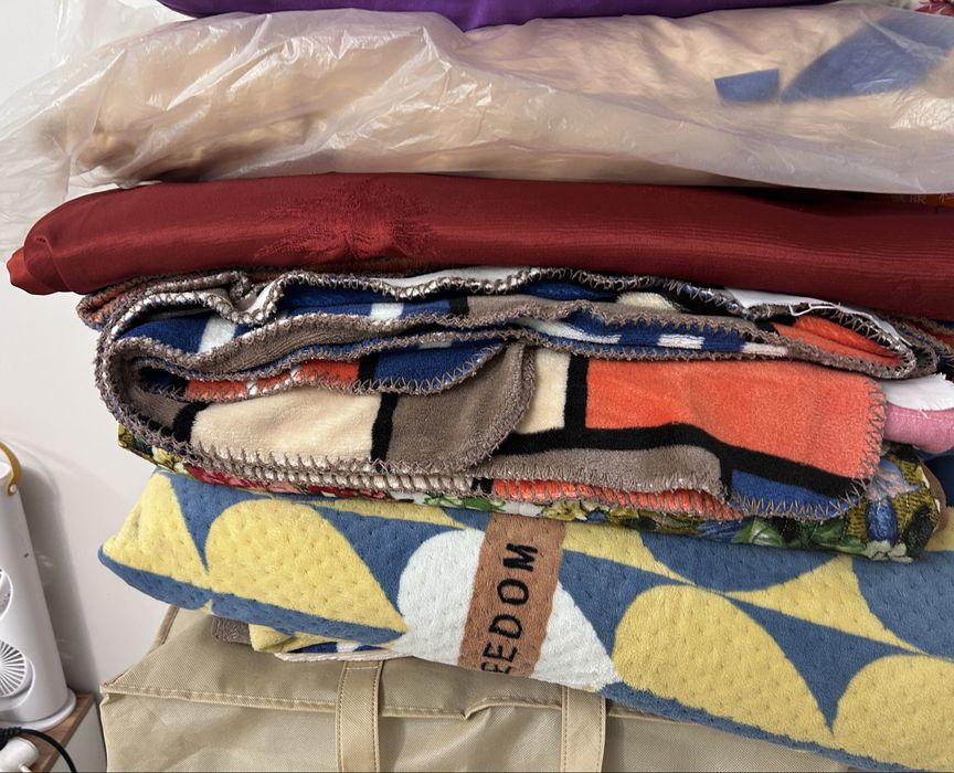 Пледы, подушки, одеяло