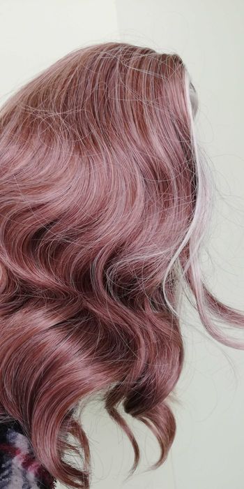 Перука от изкуствен косъм