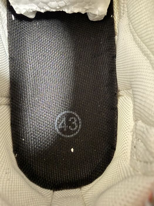 Продавам модерни маратонки