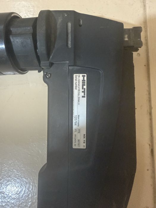 Монтажный пороховой пистолет Hilti DX 5