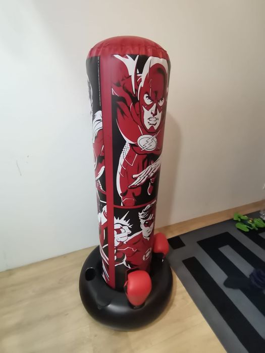 Sac de box gonflabil + set mănuși box