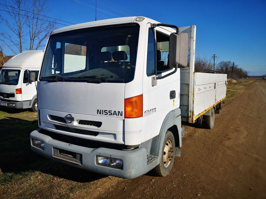 Cabina Nissan Atleon 110