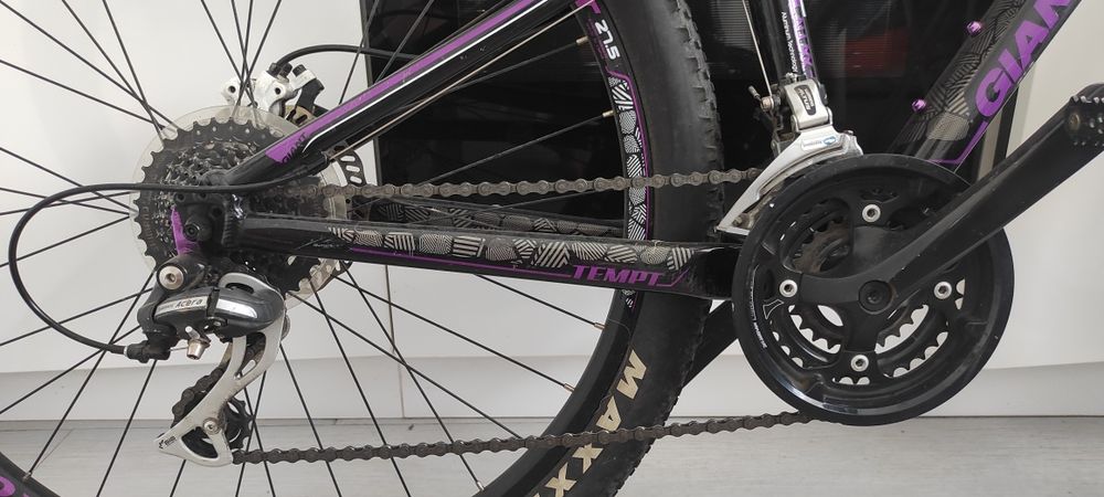 Велосипед Giant Maxxis