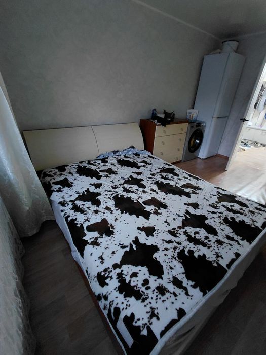 Кровать с матрасом