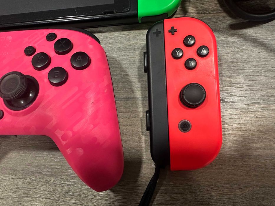 Продам Nintendo Switch (первая ревизия rev 1)