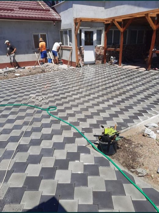 Pavaje și pavele diverse modele Asiguram montaj Garanție