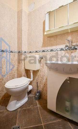 Двустаен апартамент под наем в Центъра