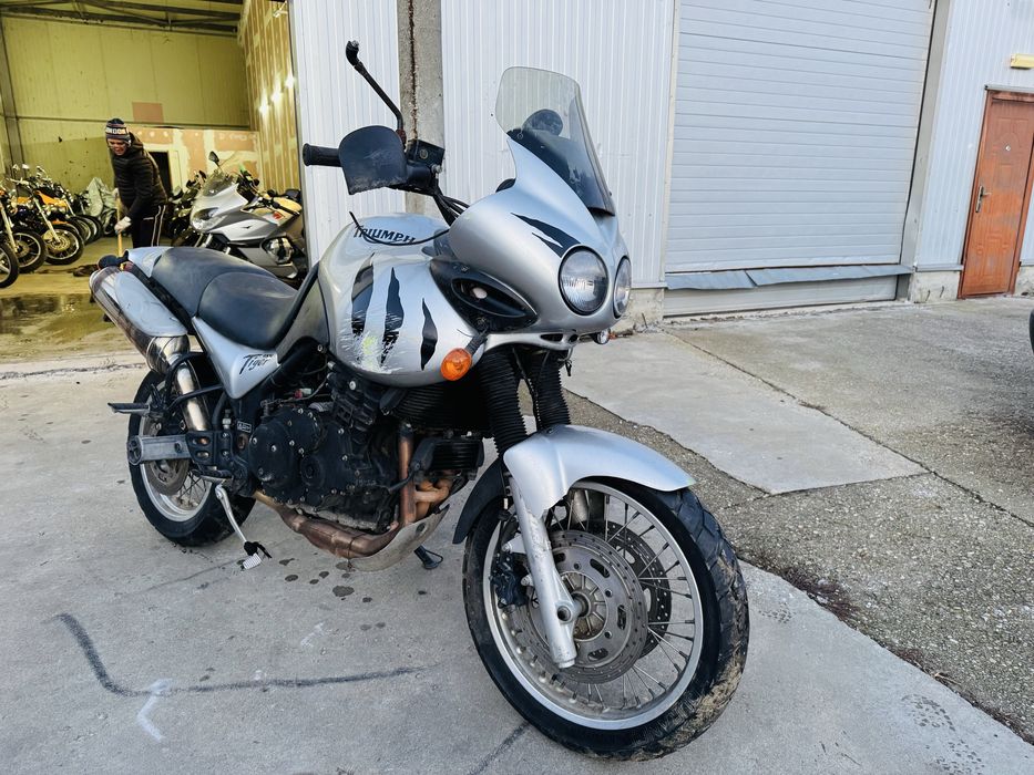 RATE FIXE Triumph Tiger 995i ACCIDENTATA Livrare Gratuita Buyback