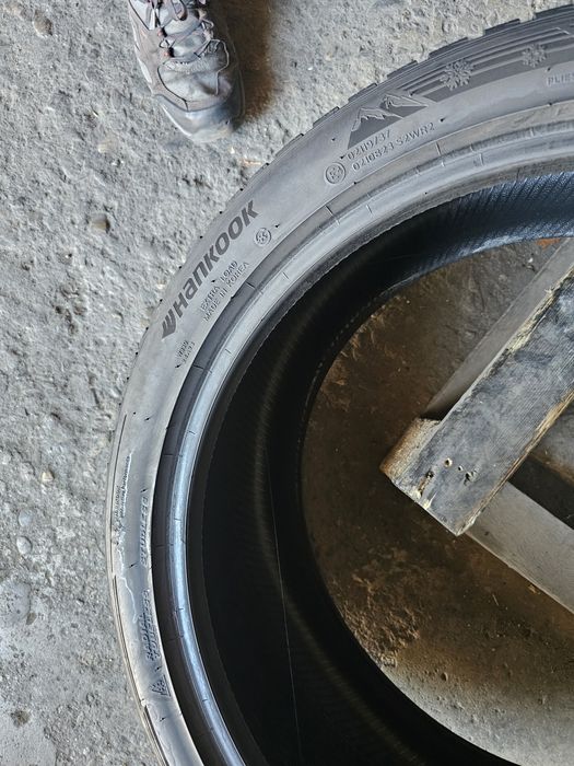 2 anvelope iarna 255 40 20 Hankook 2025