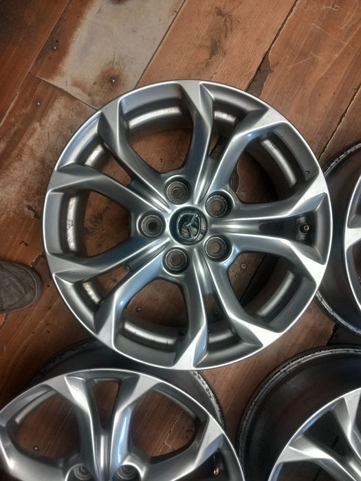 Jante mazda r16 5x114.3 et 50