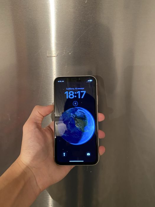 Продам срочно iPhone 11 64GB