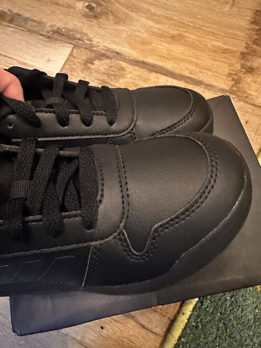 Pantofi Adidas NOI mărimea 30