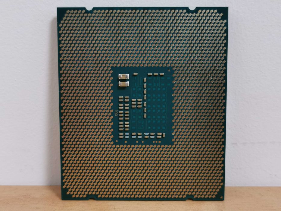 Intel Xeon E5-1620 V3 и Intel Xeon E5-1630 V3 сокет 2011-3 процесори