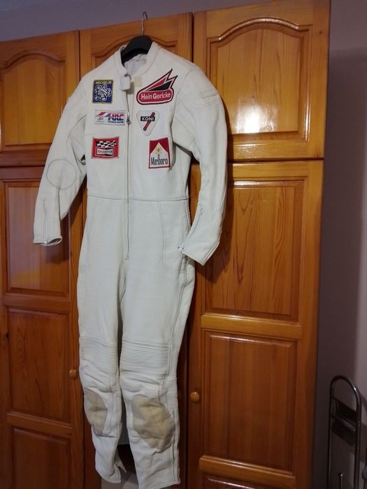 Мото екип и каска