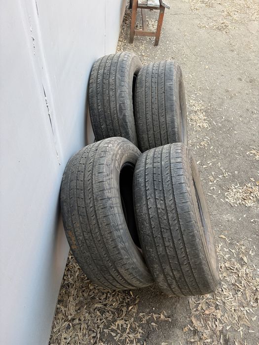 Продам комплект шин