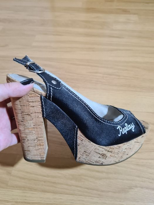 Vand Sandale  originale Replay cu toc
