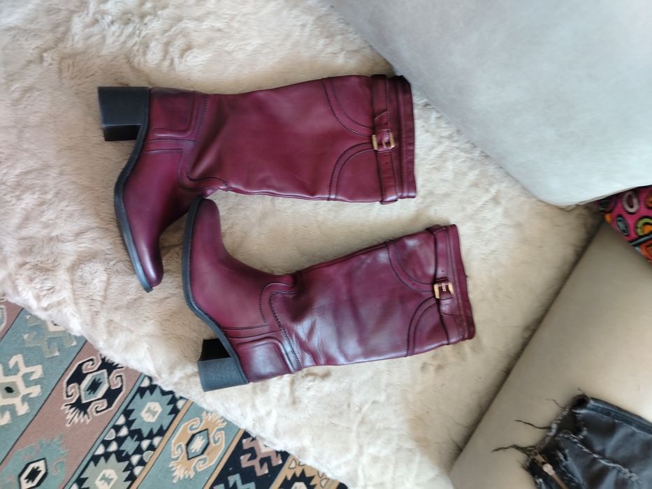 Сапоги женские. Стильные. На узкую ножку