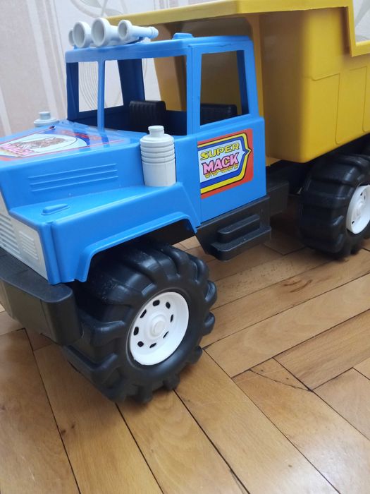 Детско камионче - самосвал