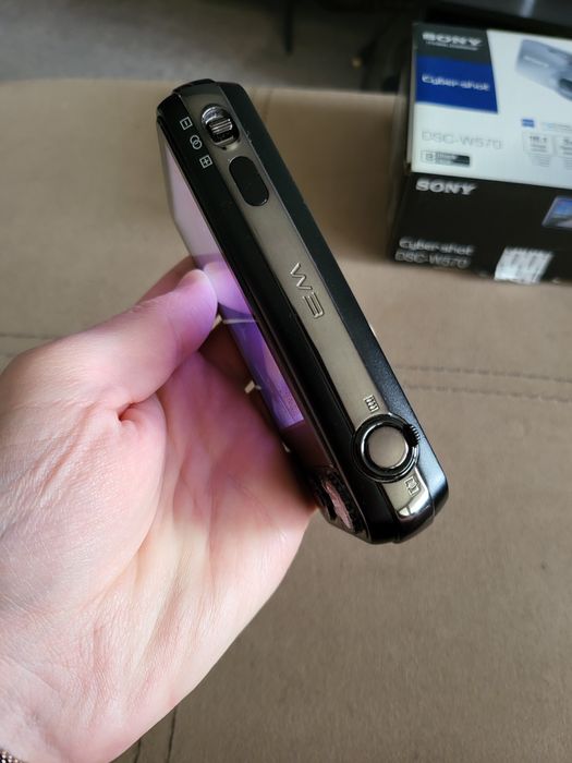 FujiFilm FinePix Real 3D W3 фотоапарат 10MP