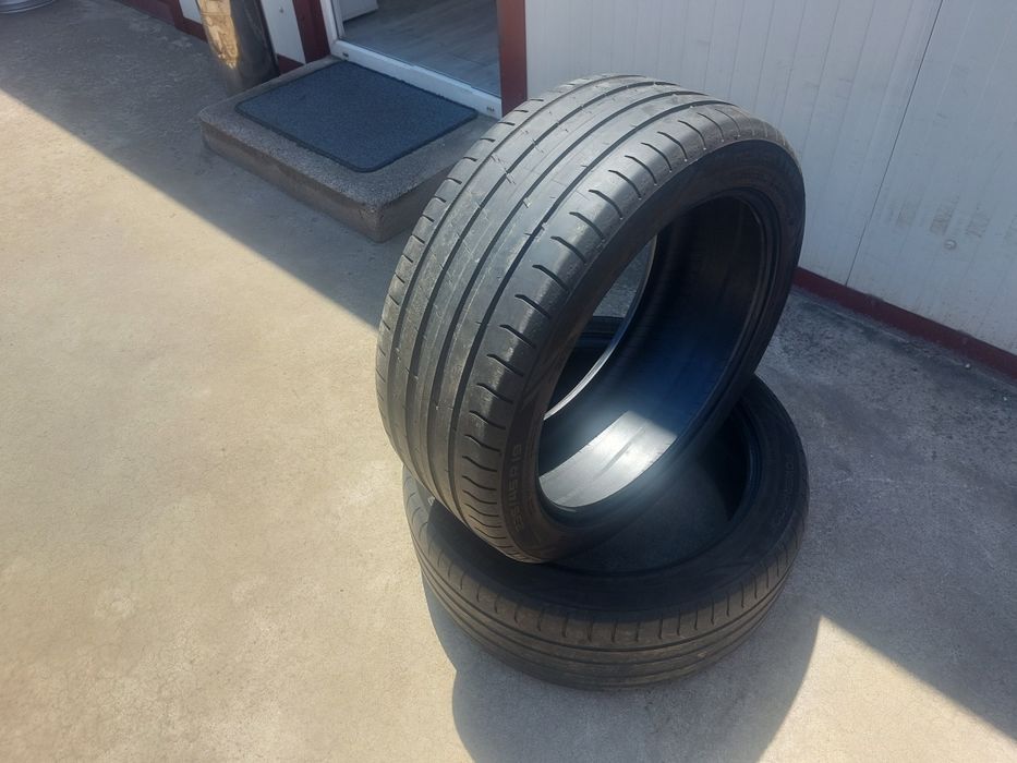 125 lei bucata! Doua anvelope de vara 235 45 19 Nokian