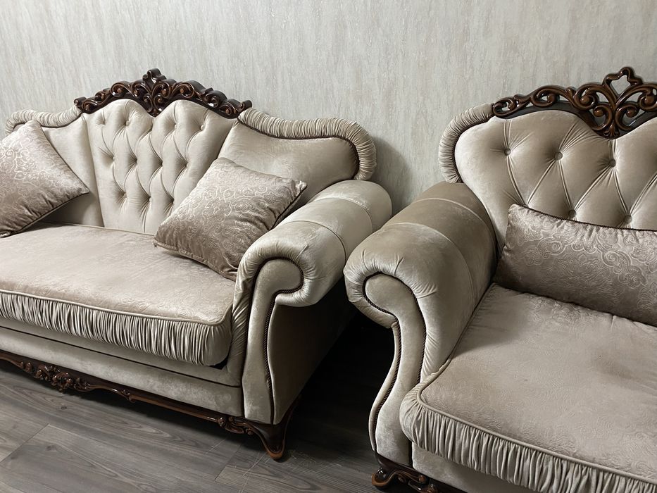 Диван и кресло …