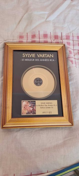 Диск на Силви Вартан