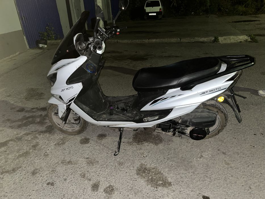 Продам Макси 175 куб.