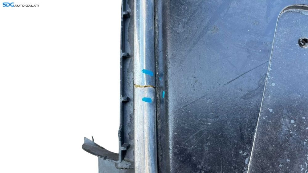 Grila Centrala cu Emblema Sigla de pe Bara Spoiler Fata Audi A5 Sportback 2008 - 2011 Cod 8T0853651B (Urechi de Prindere Lipsa) [L5338]