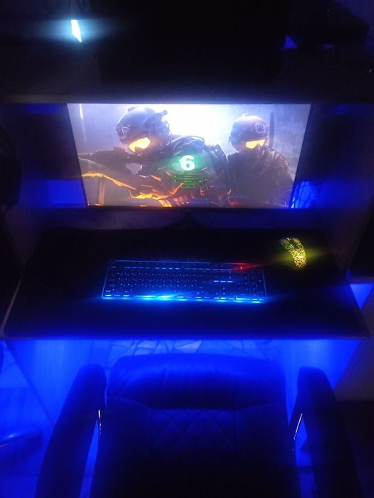 Гаме клуб срочно сотилади