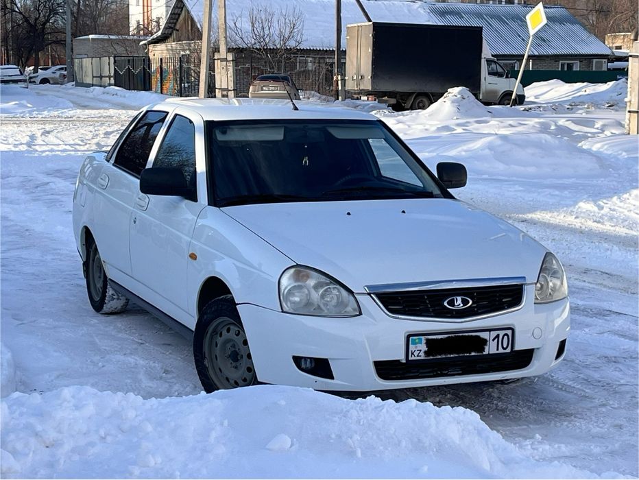 Лада Приора седан 2015г