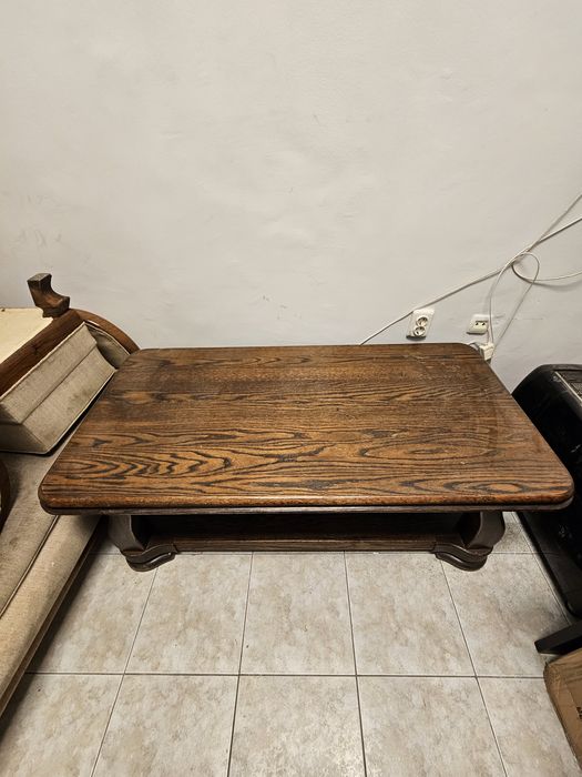 Продавам стари мебели