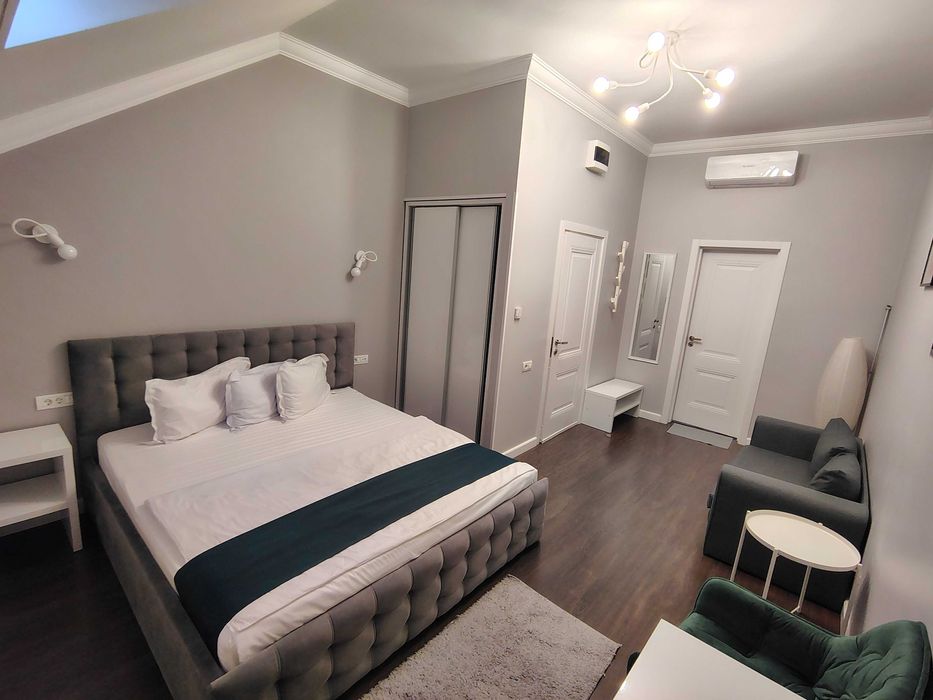 Cafenea restaurant  si minihotel in vila interbelica