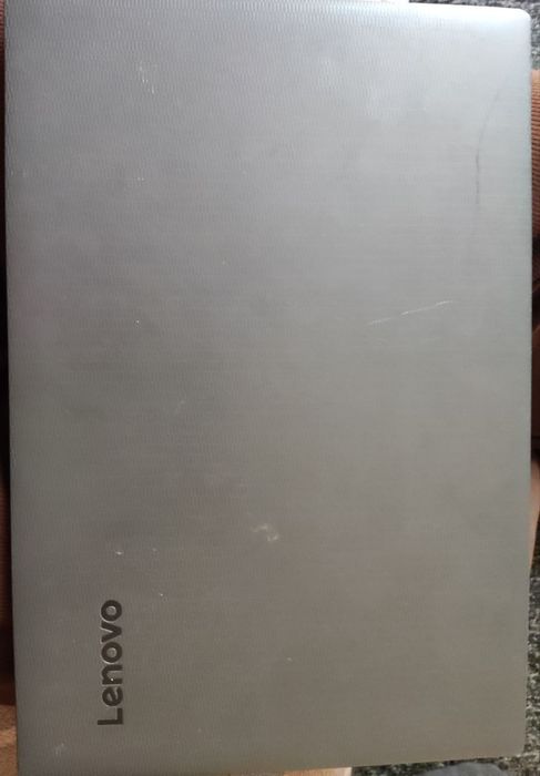 Lenovo offisni noutbok