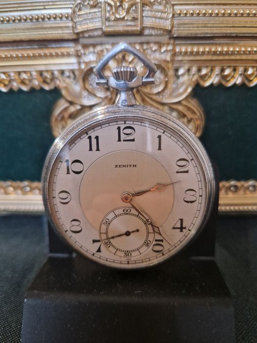 Чудесен антикварен колекционерски швейцарски джобен часовник ZENITH