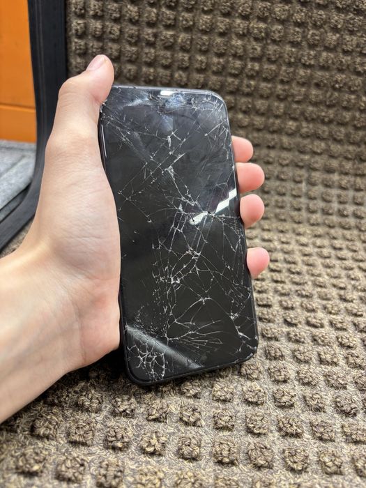 срочно продам айфон хр