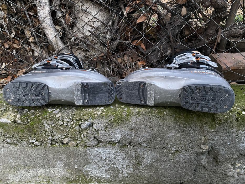 Ски обувки TECNIKA 315mm 27-27.5см.