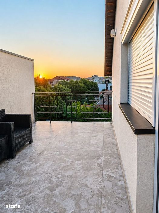 Apartament 3 camere, terasă 23,63 mp, parcare – complet mobilat — fotografia 1