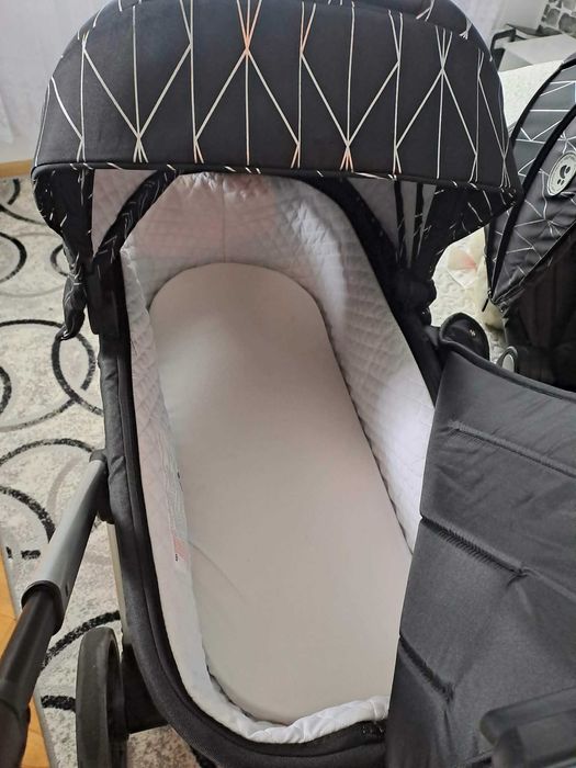 Детска количка...