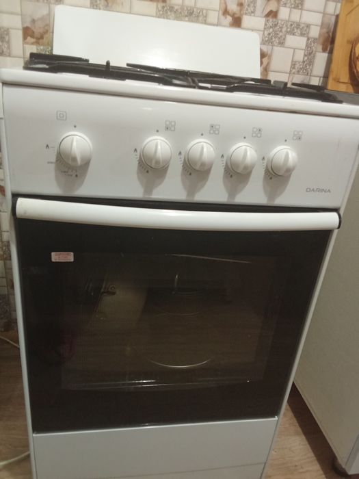 Продам газовую плиту