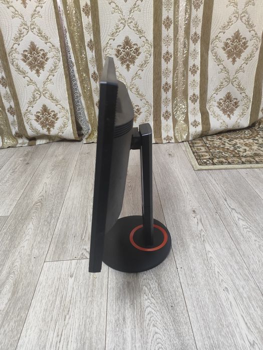 Продается мониор