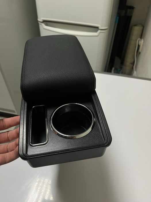 Подлокотник для автомобиля