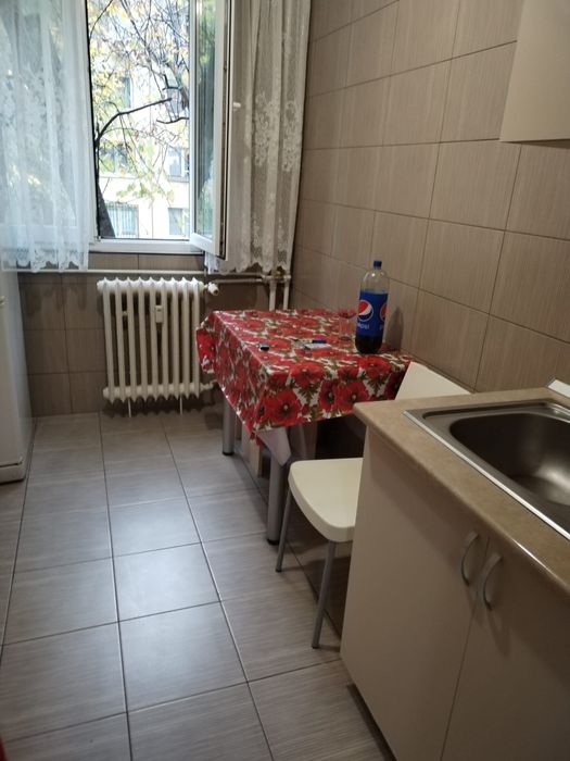 Apartament 3 camere decomandat - zona Brâncoveanu